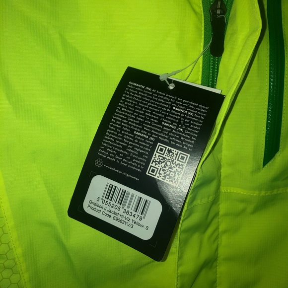 Cycling Rain Jacket - Picture 3 of 4